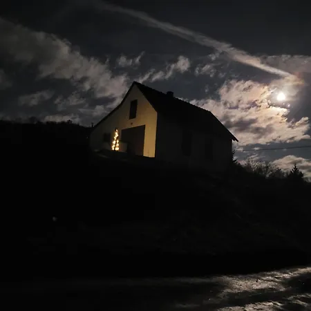 Haz Kilatassal Nyaraló Zalaszántó